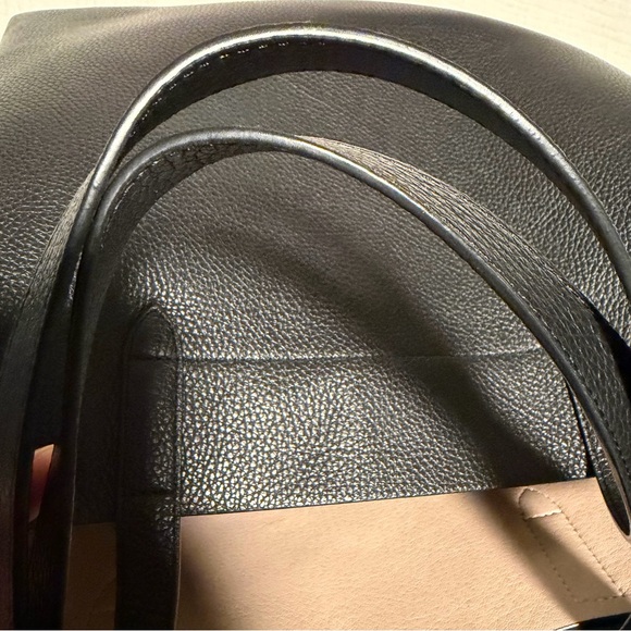 Cuyana Black Leather Tote - Picture 9 of 12